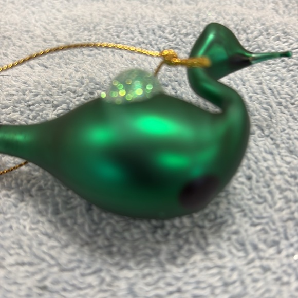 Blown Glass Green bird ornament - Picture 4 of 4